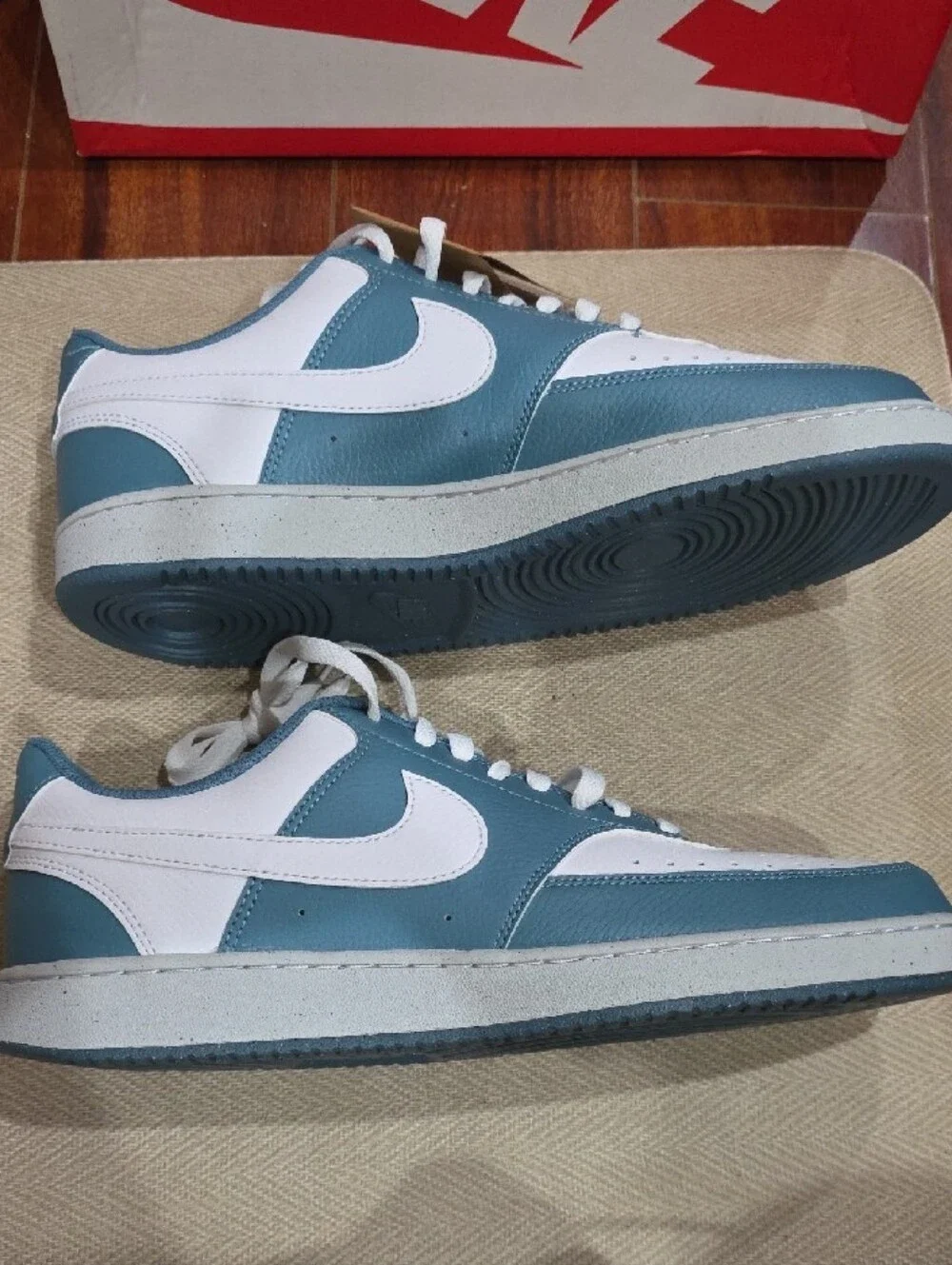 NWB Men's Size 12 Nike Court Vision Lo Sneakers